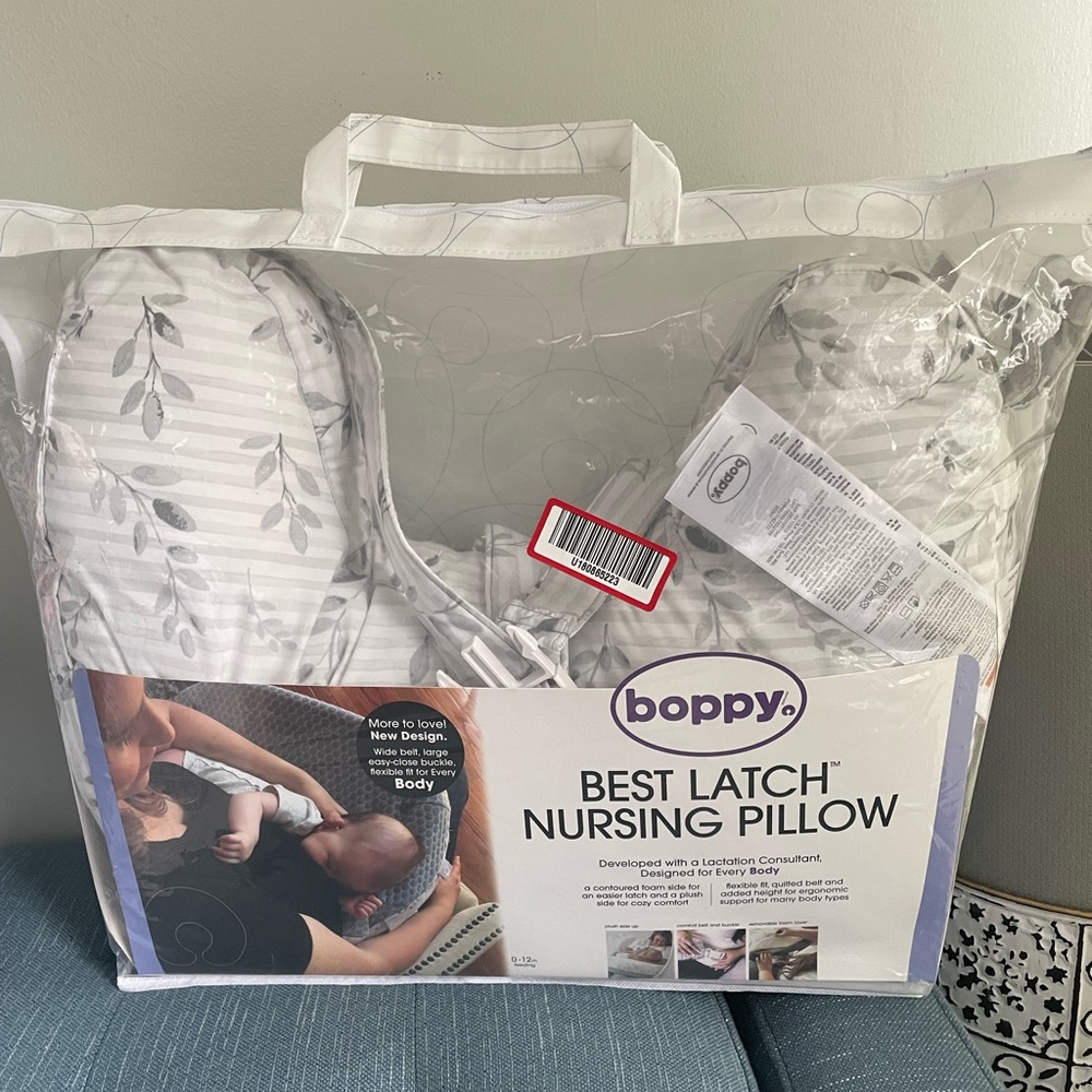Boppy best latch nursing support